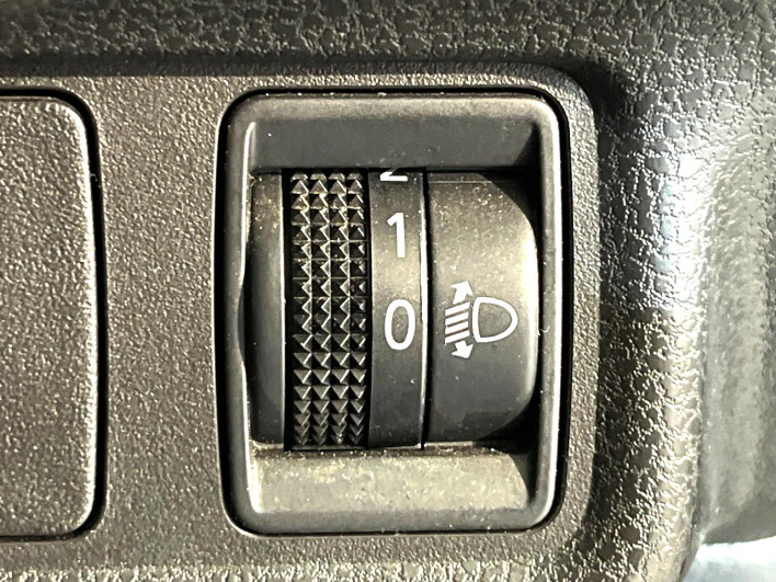 2012 Nissan Note DBA-E12 (UW-6a150e81ed997)[10]