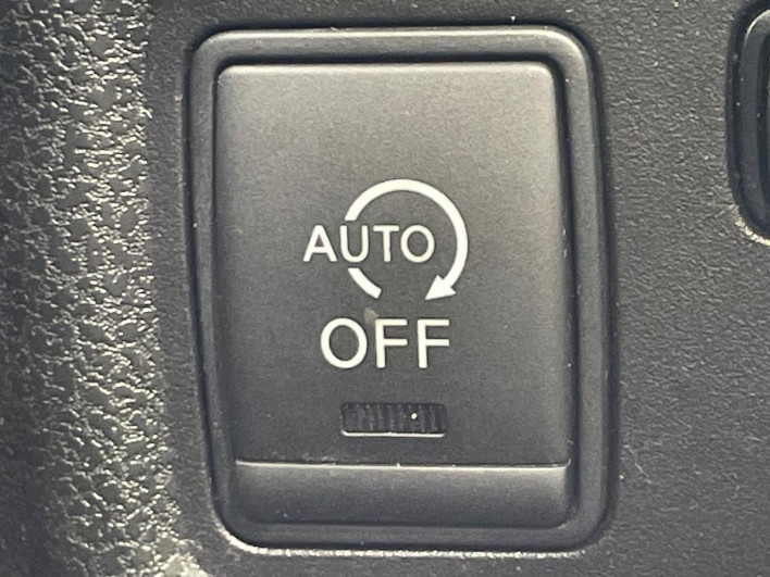 2016 Nissan Note DBA-E12 (UW-6a150e83ea7c8)[17]