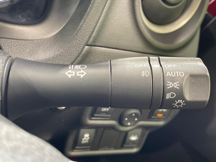 2016 Nissan Note DBA-E12 (UW-6a150e83ea7c8)[25]