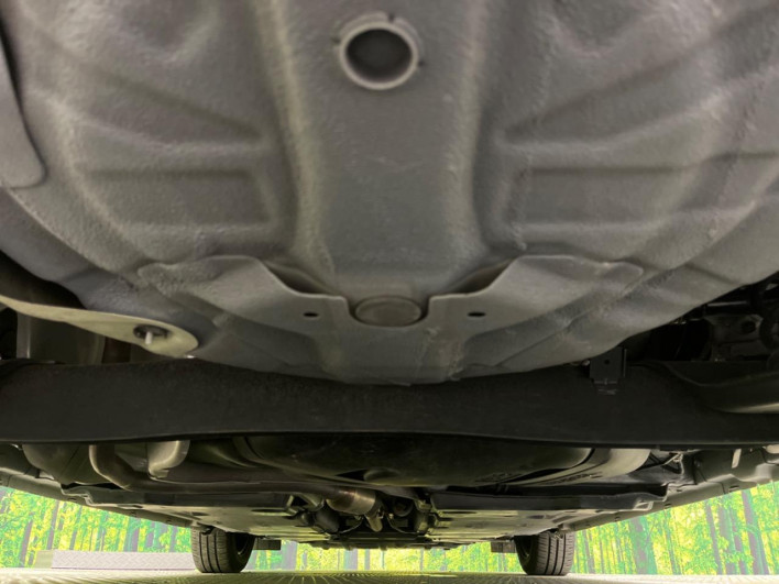 2021 Nissan Note 6AA-E13 (UW-6a150e85a9e5d)[17]