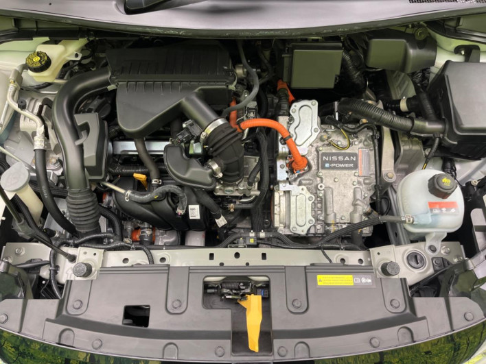 2021 Nissan Note 6AA-E13 (UW-6a150e85a9e5d)[7]
