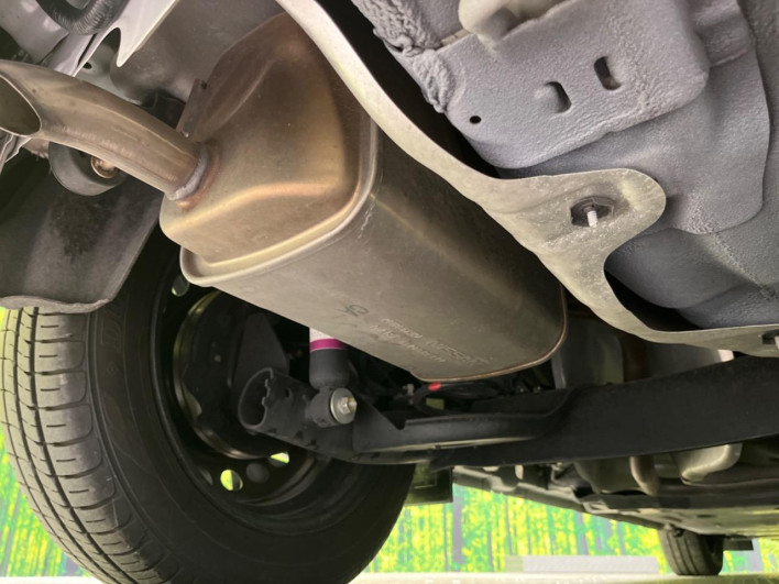 2021 Nissan Note 6AA-E13 (UW-6a150e85a9e5d)[18]