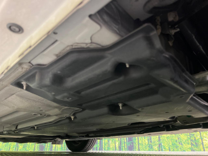 2021 Nissan Note 6AA-E13 (UW-6a150e85a9e5d)[19]