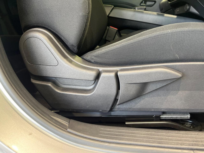 2022 Nissan Note 6AA-E13 (UW-6a150e86e1e28)[23]