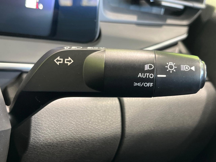 2022 Nissan Note 6AA-E13 (UW-6a150e86e1e28)[19]