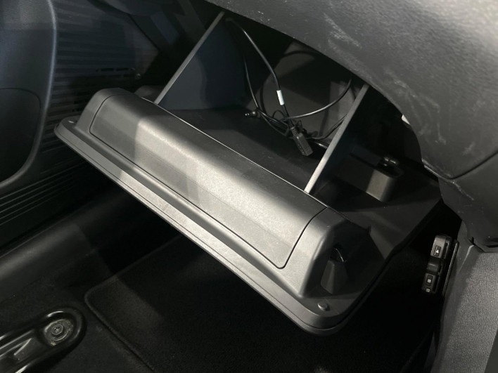 2022 Nissan Note 6AA-E13 (UW-6a150e86e1e28)[6]