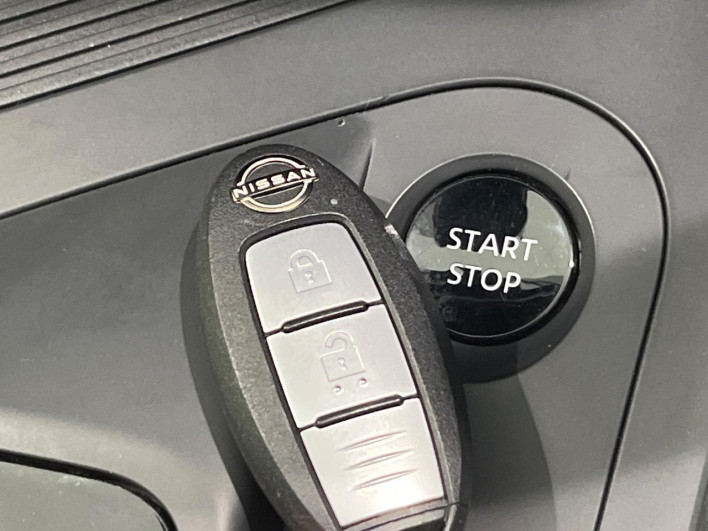 2022 Nissan Note 6AA-E13 (UW-6a150e86e1e28)[15]