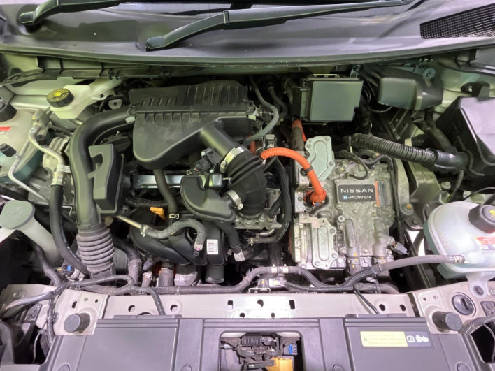 2022 Nissan Note 6AA-E13 (UW-6a150e86e1e28)[4]