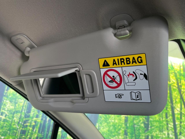 2022 Nissan Note 6AA-E13 (UW-6a150e86e1e28)[5]