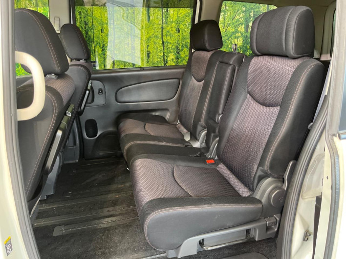 2012 Nissan Serena DBA-FC26 (UW-6a150e87b9b00)[29]
