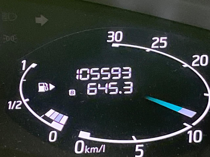 2012 Nissan Serena DBA-FC26 (UW-6a150e87b9b00)[2]