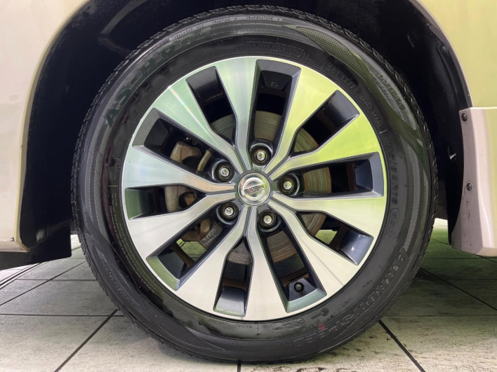2016 Nissan Serena DAA-GFC27 (UW-6a150e97ad59c)[12]