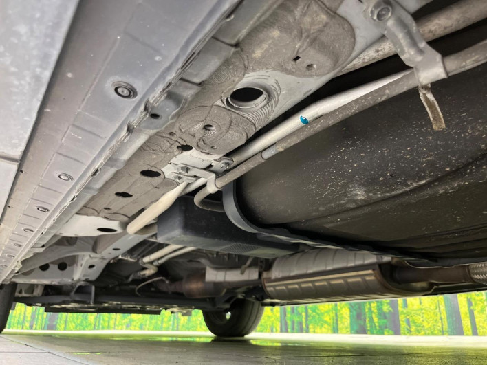 2017 Nissan Serena DAA-GFC27 (UW-6a150e98eff6a)[26]