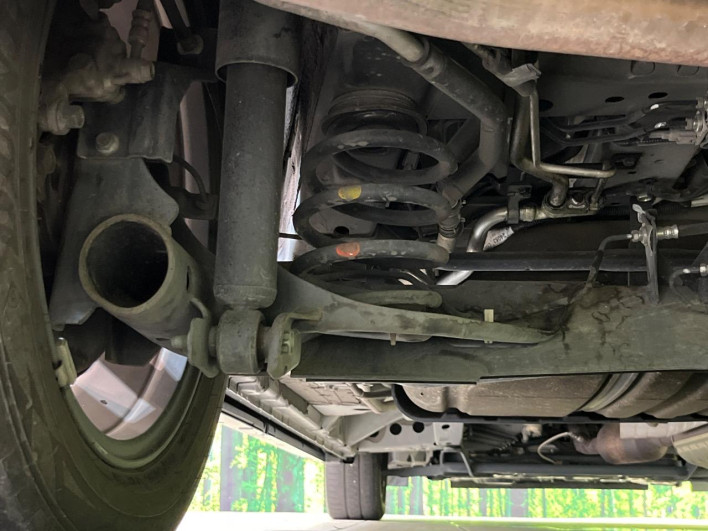 2017 Nissan Serena DAA-GFC27 (UW-6a150e98eff6a)[25]
