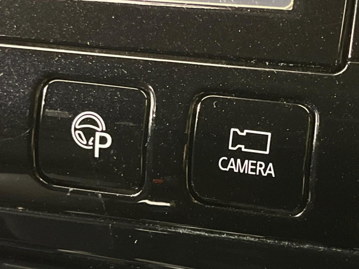 2017 Nissan Serena DAA-GFC27 (UW-6a150e98eff6a)[22]