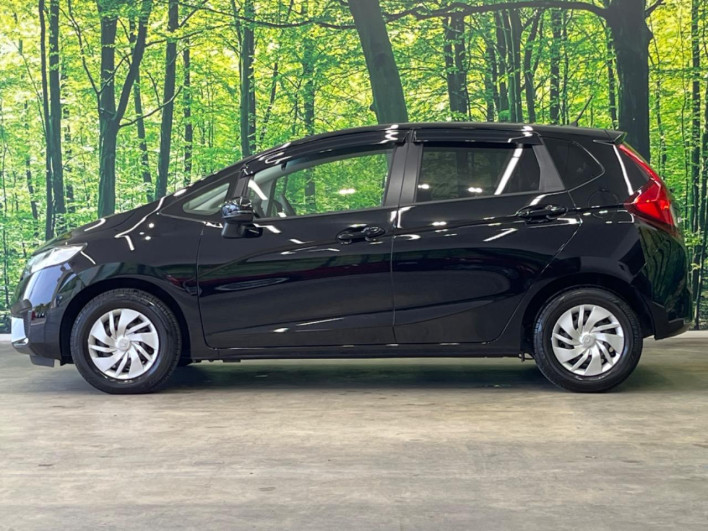 2013 Honda Fit DBA-GK3 (UW-6a150ea3ed2e7)[29]