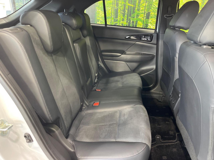 2023 Mitsubishi Eclipse Cross PHEV 5LA-GL3W (UW-6a150ea4ac2ec)[18]