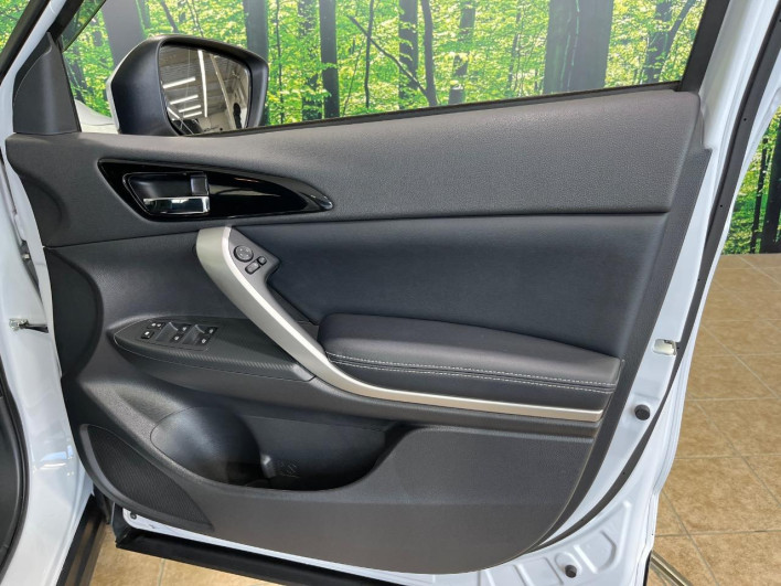 2023 Mitsubishi Eclipse Cross PHEV 5LA-GL3W (UW-6a150ea4ac2ec)[13]