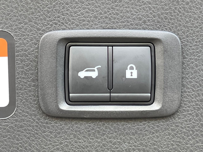 2023 Mitsubishi Eclipse Cross PHEV 5LA-GL3W (UW-6a150ea4ac2ec)[4]