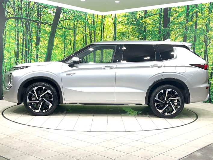 2022 Mitsubishi OUTLANDER PHEV 5LA-GN0W (UW-6a150ea4ce5d0)[10]