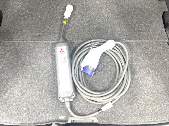 2022 Mitsubishi OUTLANDER PHEV 5LA-GN0W (UW-6a150ea63f567)[28]