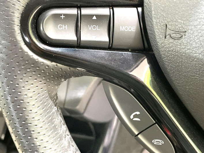 2012 Honda Fit Shuttle Hybrid DAA-GP2 (UW-6a150ea899b0e)[10]