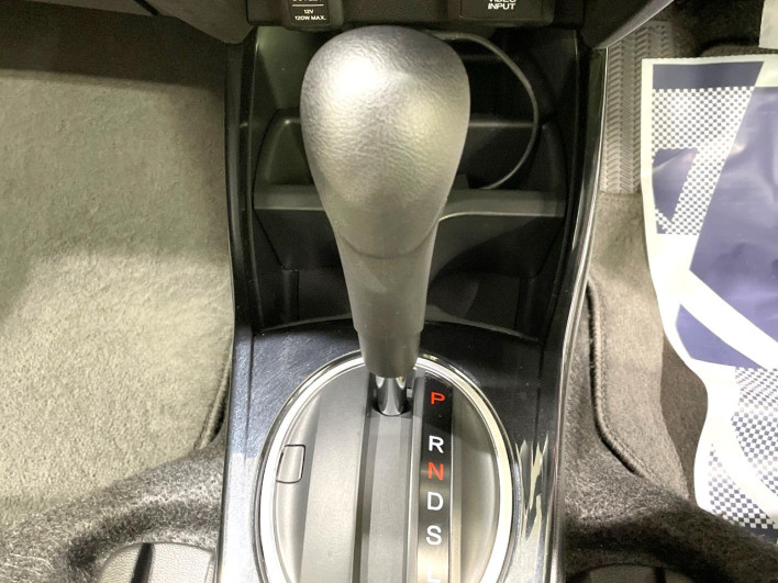2012 Honda Fit Shuttle Hybrid DAA-GP2 (UW-6a150ea899b0e)[14]