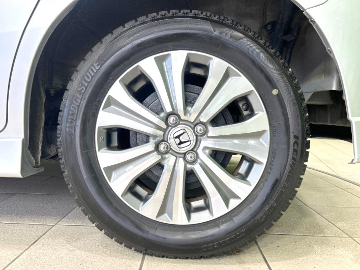 2013 Honda Fred Spike Hybrid DAA-GP3 (UW-6a150ea8f1fc3)[15]