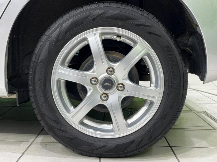 2014 Honda Fit Hybrid DAA-GP6 (UW-6a150eab54b6a)[13]