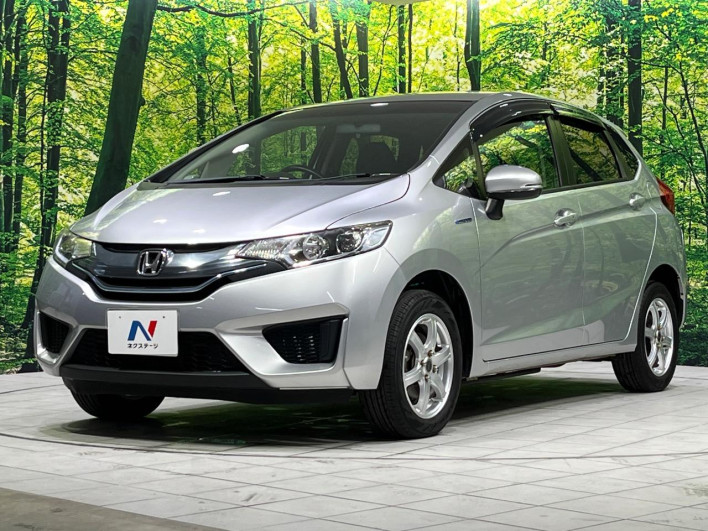 2014 Honda Fit Hybrid DAA-GP6 (UW-6a150eab54b6a)[15]