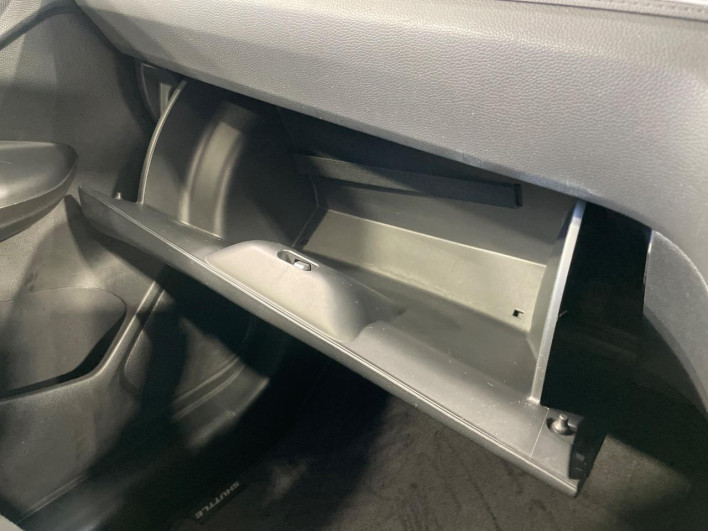 2015 Honda SHUTTLE DAA-GP7 (UW-6a150eac1e9b9)[28]