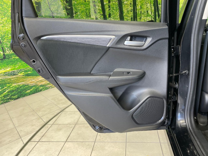 2015 Honda SHUTTLE DAA-GP7 (UW-6a150eac1e9b9)[16]