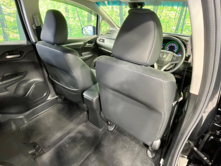 2015 Honda SHUTTLE DAA-GP7 (UW-6a150eac1e9b9)[26]