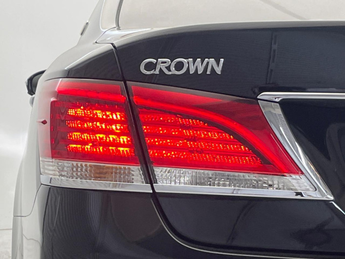 2014 Toyota Crown DBA-GRS210 (UW-6a150eaedf3ba)[19]