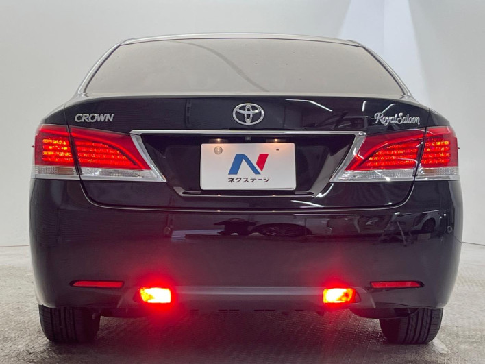 2014 Toyota Crown DBA-GRS210 (UW-6a150eaedf3ba)[16]