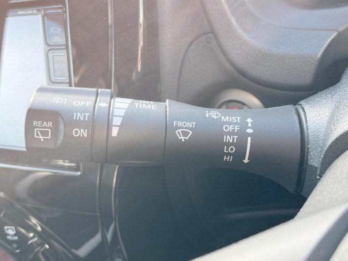 2017 Nissan Note DAA-HE12 (UW-6a150ec17fde9)[17]