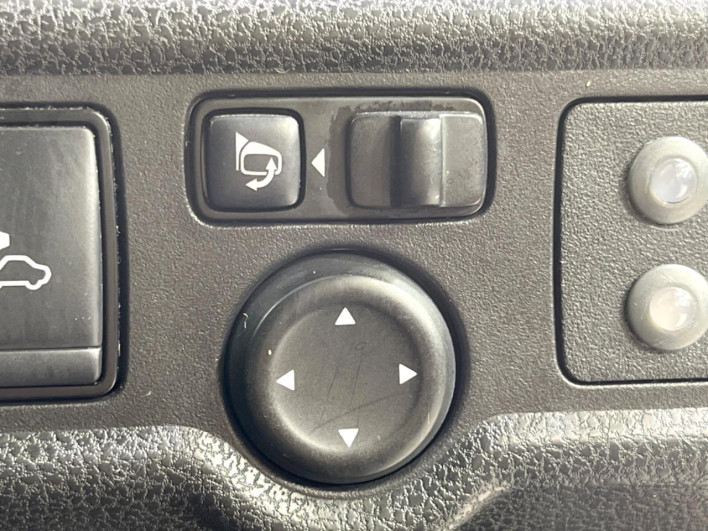 2018 Nissan Note DAA-HE12 (UW-6a150ec2232ed)[9]