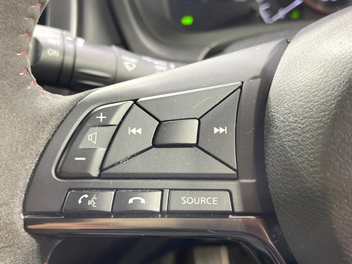 2018 Nissan Note DAA-HE12 (UW-6a150ec2232ed)[18]
