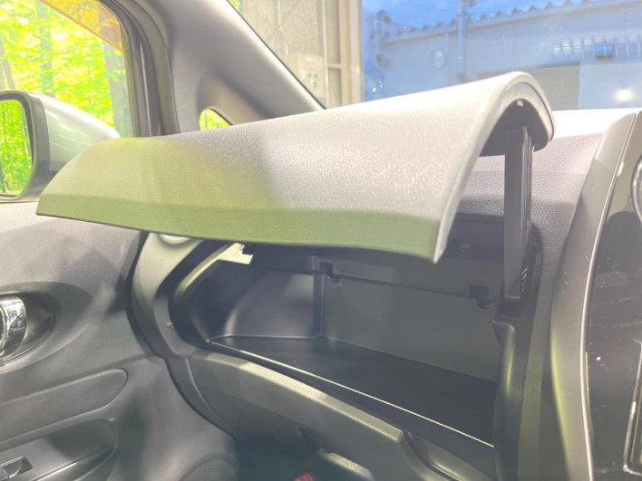 2018 Nissan Note DAA-HE12 (UW-6a150ec2232ed)[28]