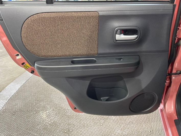 2011 Suzuki ALTO Lapin DBA-HE22S (UW-6a150ec363f86)[27]