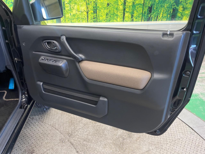 2017 Suzuki Jimny ABA-JB23W (UW-6a150ed36ab83)[25]