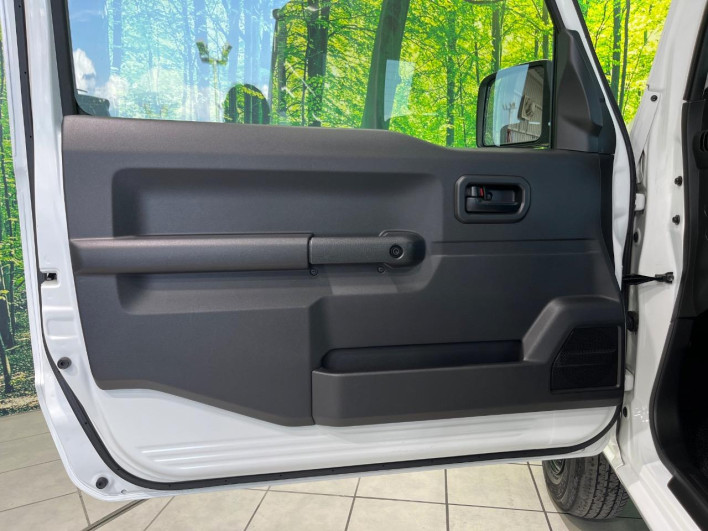 2018 Suzuki Jimny 3BA-JB64W (UW-6a150ed3b3910)[25]