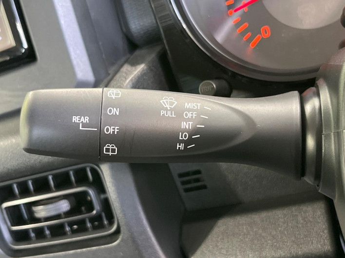 2018 Suzuki Jimny 3BA-JB64W (UW-6a150ed3b3910)[14]