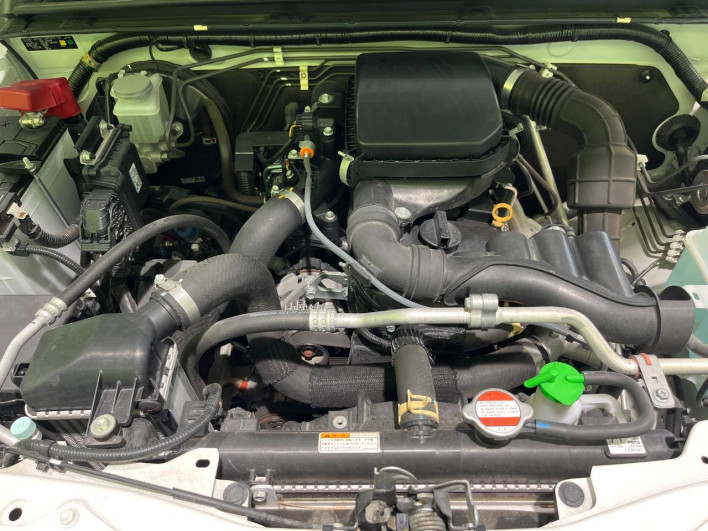 2018 Suzuki Jimny 3BA-JB64W (UW-6a150ed3b3910)[4]