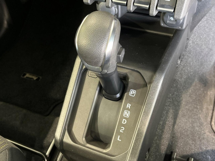 2018 Suzuki Jimny 3BA-JB64W (UW-6a150ed3b3910)[11]
