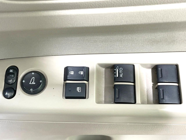 2012 Honda N-BOX DBA-JF1 (UW-6a150edd9f7fa)[7]