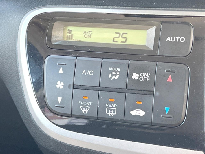 2014 Honda N-BOX DBA-JF1 (UW-6a150edf7c5eb)[13]