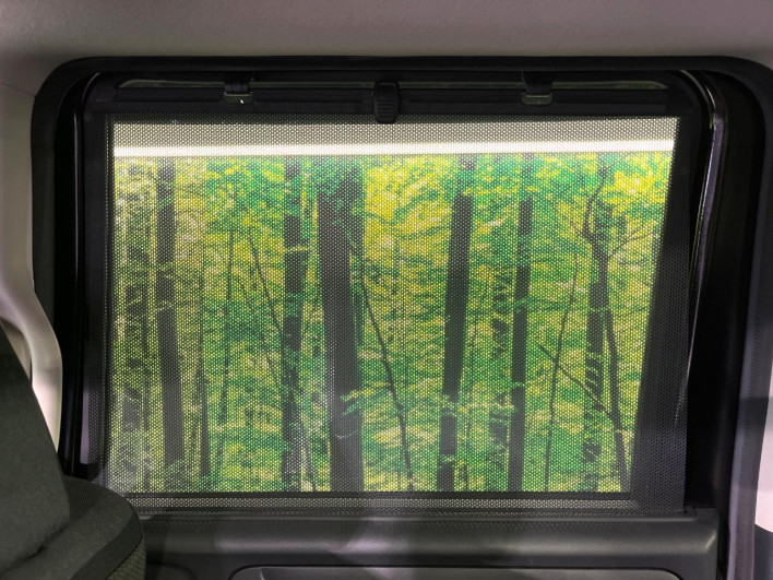 2016 Honda N-BOX CUSTOM DBA-JF1 (UW-6a150ee1493fb)[26]