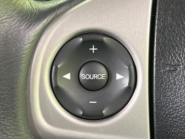 2014 Honda N-BOX CUSTOM DBA-JF2 (UW-6a150ee5b5ab8)[29]