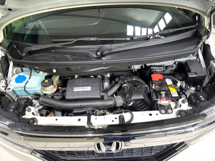 2018 Honda N-BOX CUSTOM DBA-JF3 (UW-6a150ee6ec392)[15]